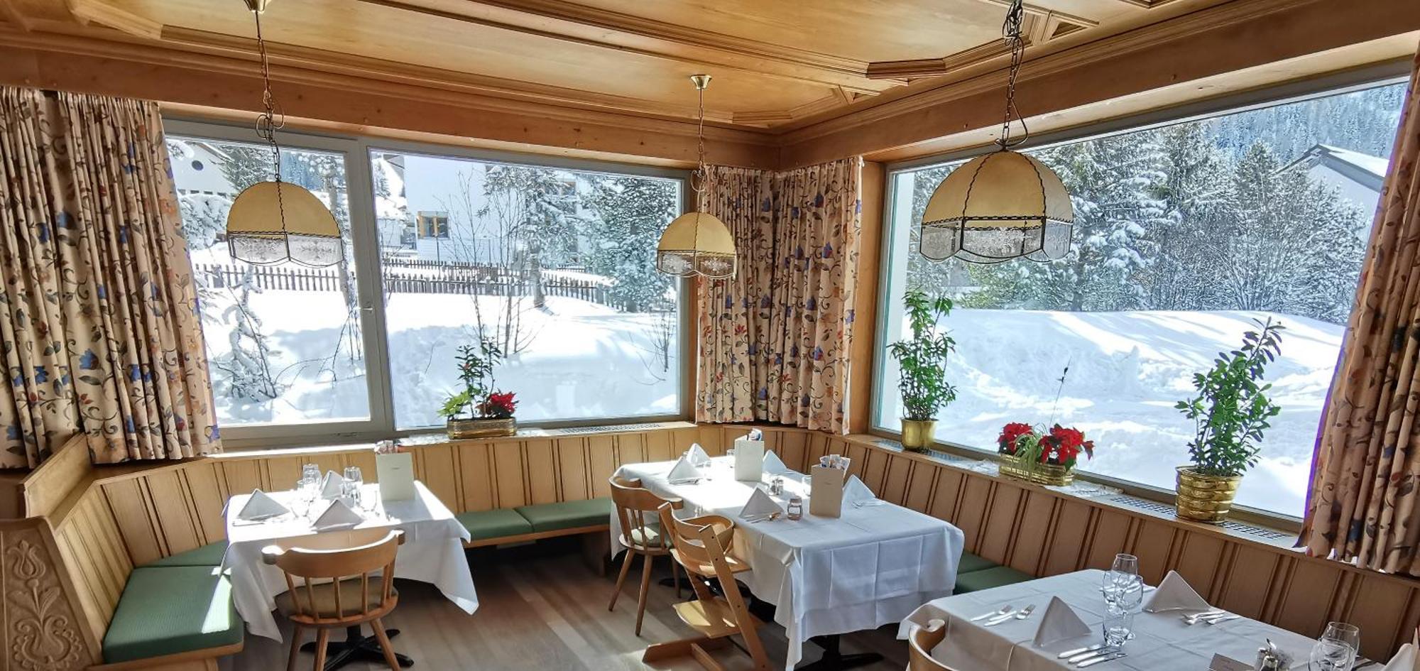 Hotel La Plaza Corvara In Badia Eksteriør billede