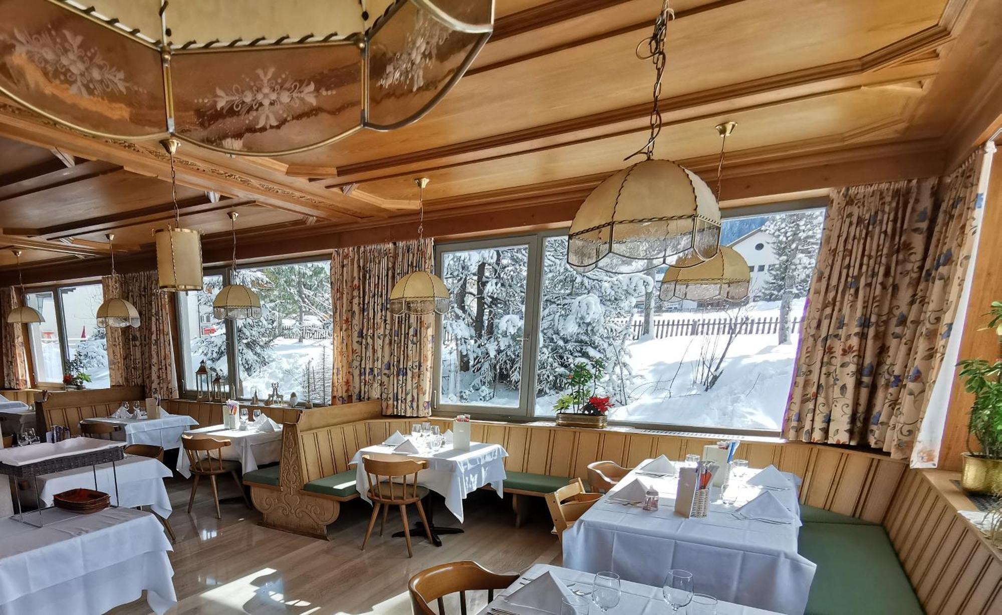 Hotel La Plaza Corvara In Badia Eksteriør billede