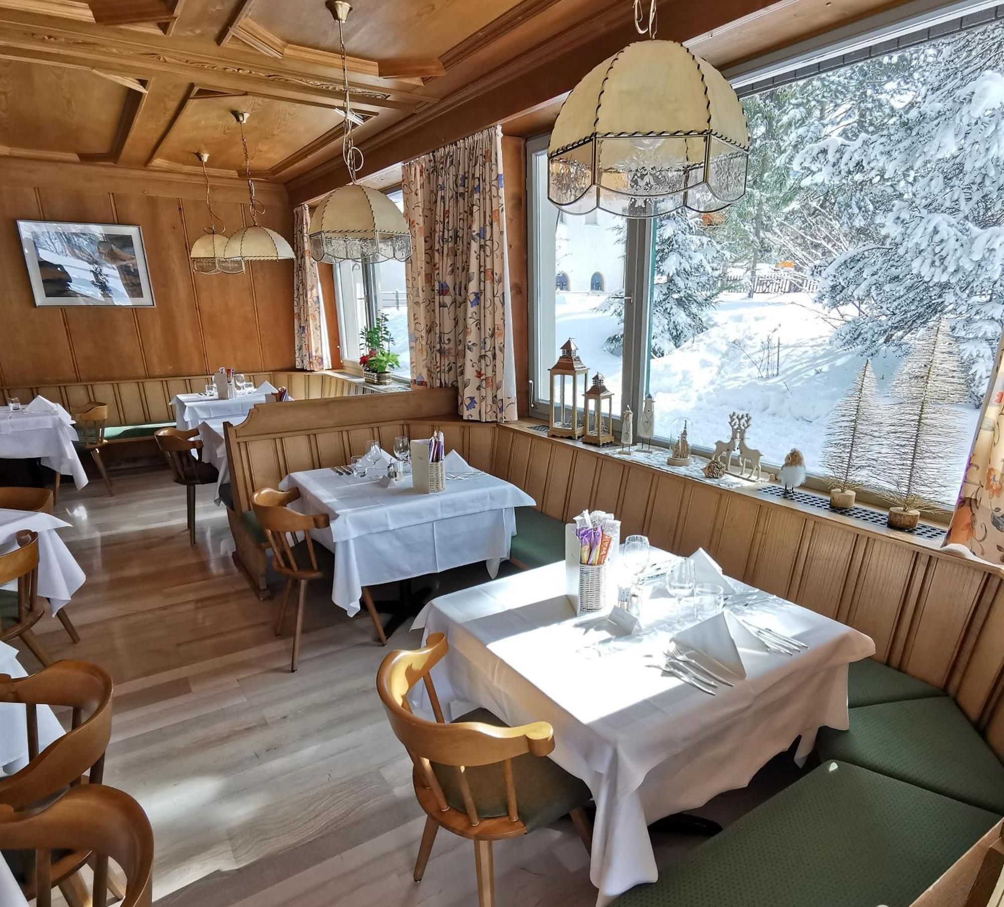 Hotel La Plaza Corvara In Badia Eksteriør billede